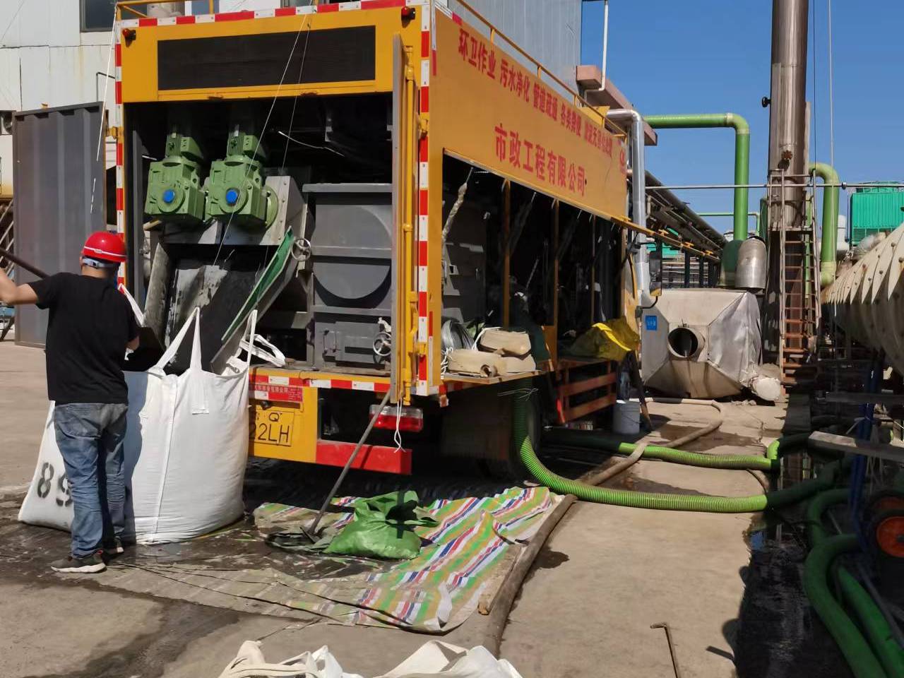 勉县淤泥压干处理